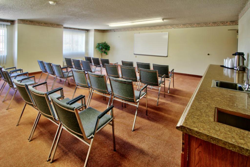 Western Skies Inn & Suites Los Lunas 外观 照片